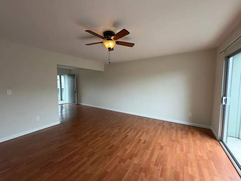 900 Alvarez Ave — Photo 19