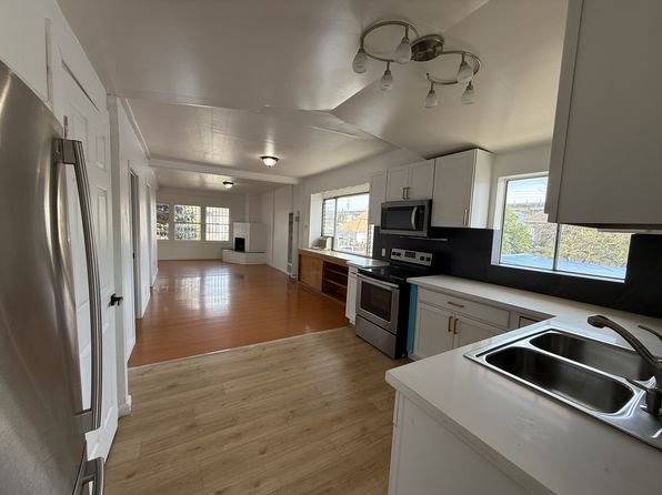 806 52nd Ave APT B
