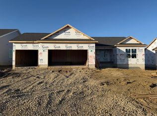 2807 Amber Valley Rd, Cedar Falls, IA 50613