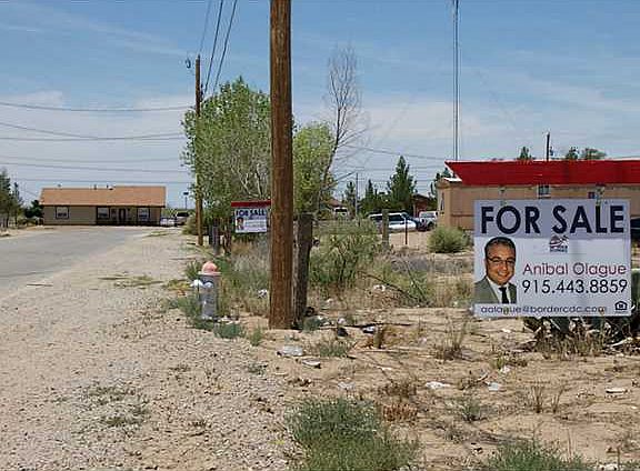 4th image of 18641 Sobrino Dr