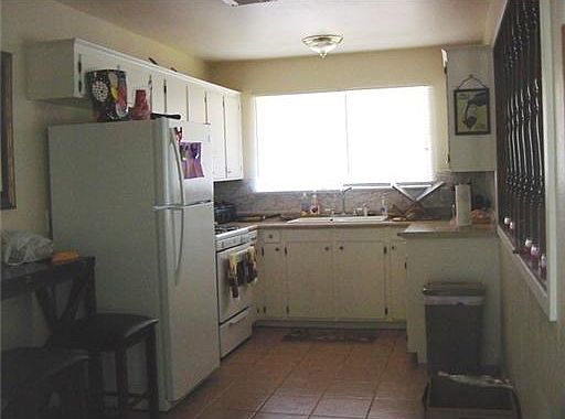 5th image of 754 Woodland Cir