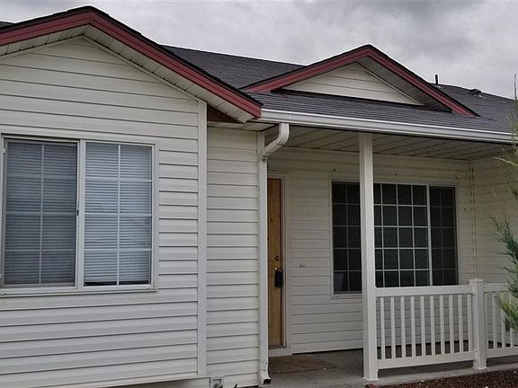 2nd image of 4016 Sutton St