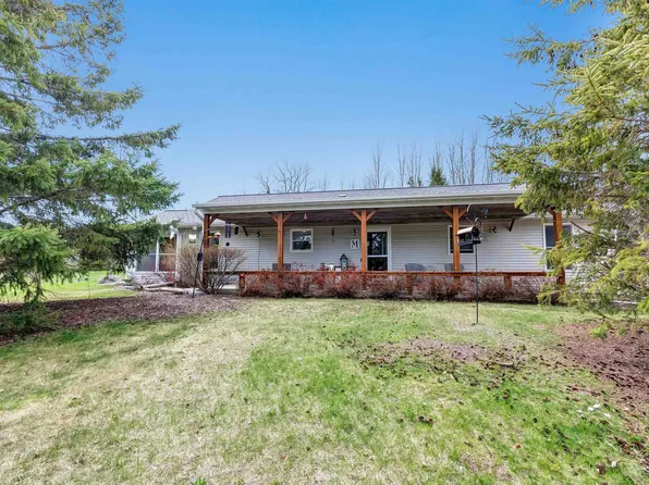 3627 Zirbel Rd, Sturgeon Bay, WI 54235