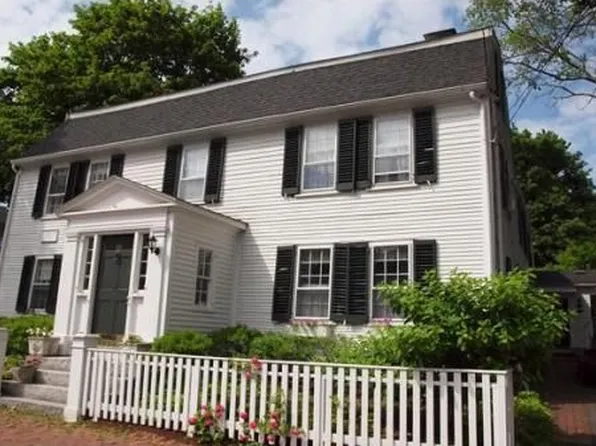 58 High St #2, Newburyport, MA 01950