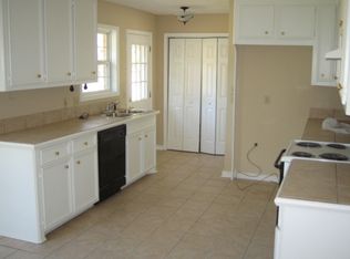 214 Foxboro Dr, Jackson, MS 39211