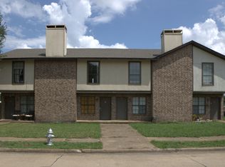 2814 Wimbledon Ct APT B, Garland, TX 75041