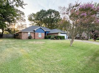 403 Redbird Dr, Idabel, OK 74745
