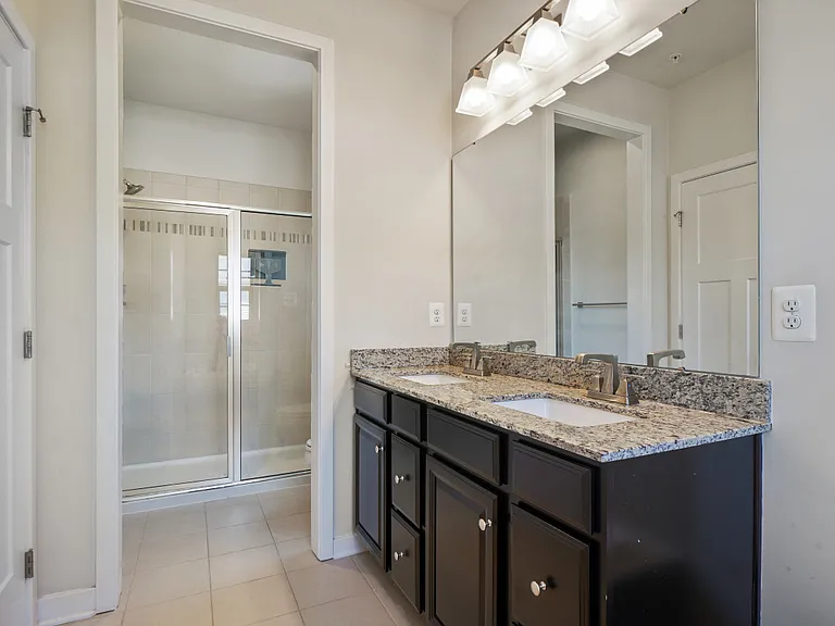 8015 Spring Arbor Dr — Photo 4