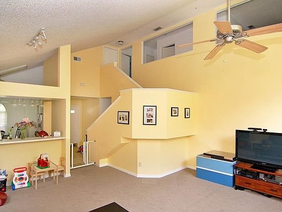 5th image of 900 Summer Lakes Dr
