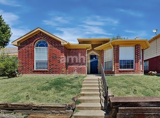 731 Greenridge Dr, Arlington, TX 76017