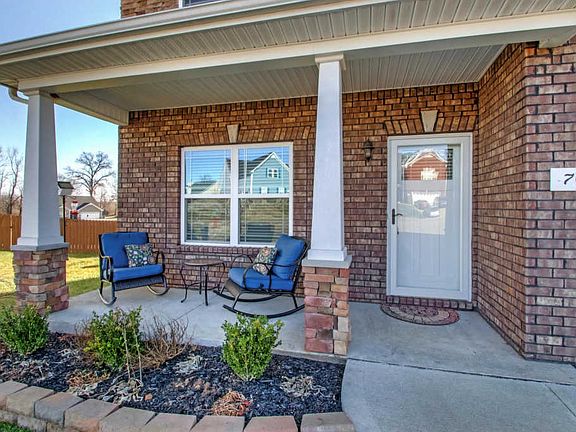 2nd image of 709 Evergreen Ct
