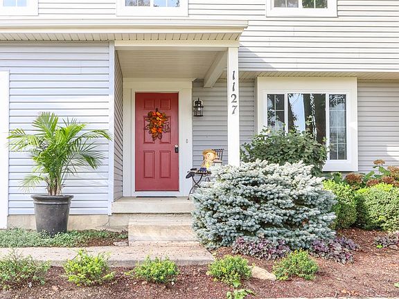 2nd image of 1127 Nouvelle Dr