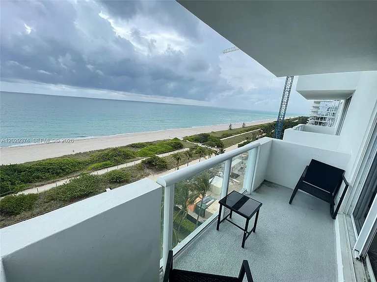 9195 Collins Ave #1001 — Photo 4