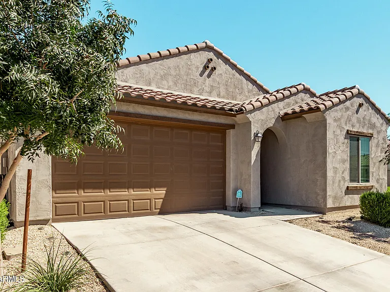 11204 W Mobile Ln — Photo 2