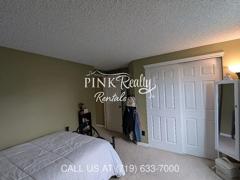 8560 Avens Cir — Photo 19