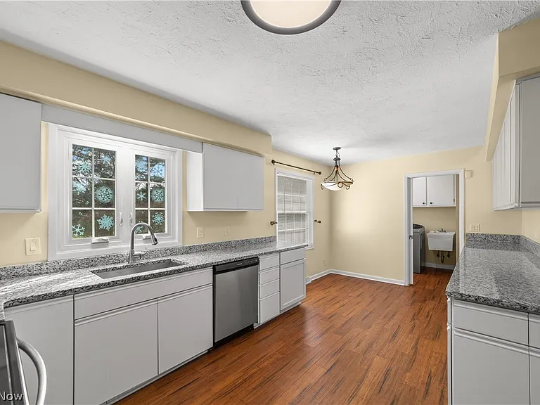 30800 Gates Mills Blvd — Photo 13