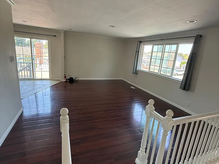 Monterey Way — Photo 11