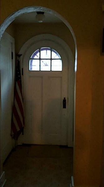 1st image of 556 Ridge Ave