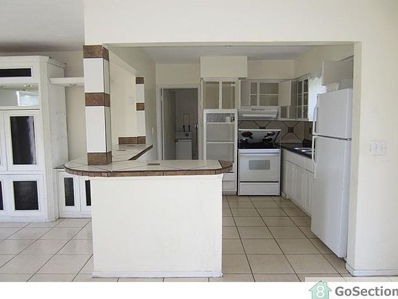 3rd image of 5030 NE 7th Ave