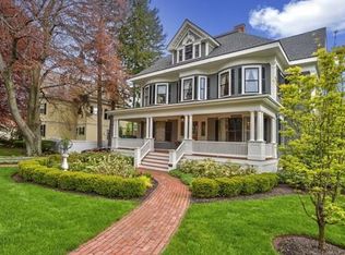 72 Bacon St, Winchester, MA 01890