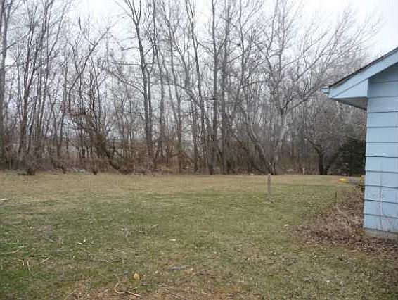 2nd image of 1420 Hunter Dr