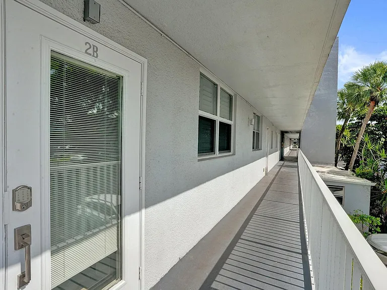 106 Royal Park Dr #2A — Photo 34