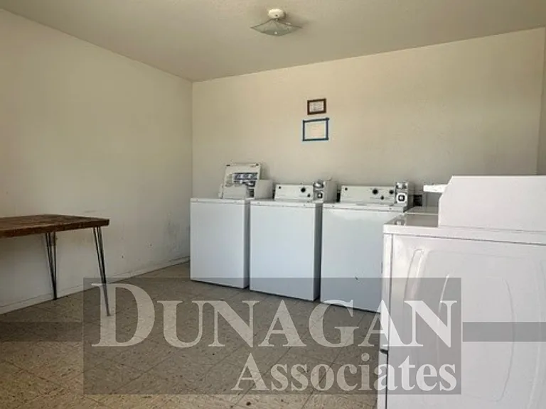 921 Franklin St — Photo 7
