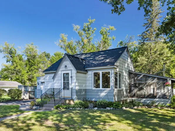 1223 L St NE, Brainerd, MN 56401