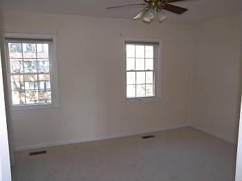 3rd image of 4377 Lee Hwy #4377D