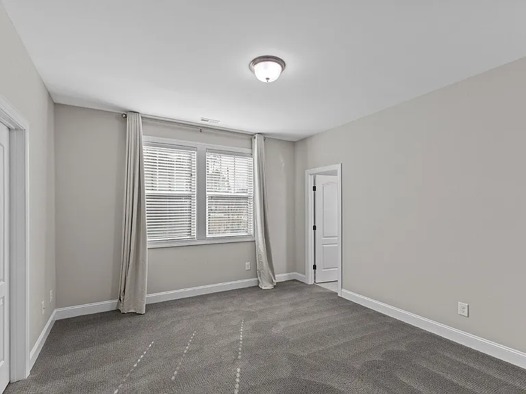 3828 Hickory Manor Dr — Photo 39