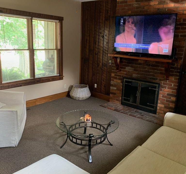 Living Room in apt #5