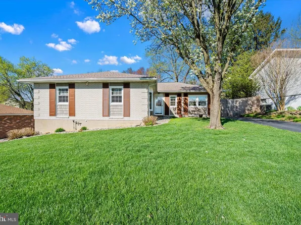 28 Rankin Rd, Newark, DE 19711