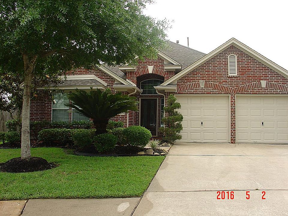 1st image of 2406 Doral Dr