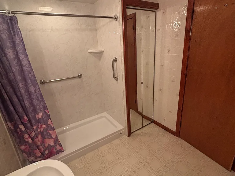 225 Fairhaven Dr — Photo 16