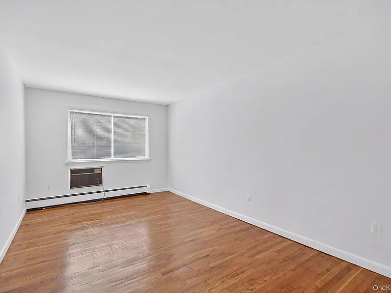 810 Blooming Grove Tpke #60 — Photo 9