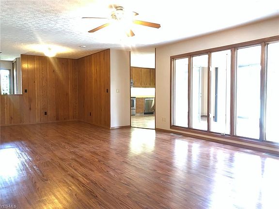 4th image of 13497 Suncrest Ct