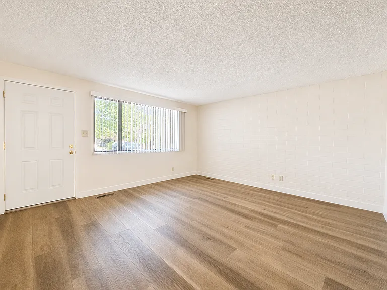 Berrum Park Apartments — Photo 4