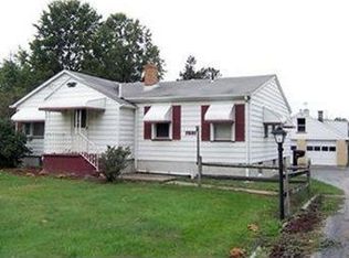 6153 Struthers Rd, Lowellville, OH 44436
