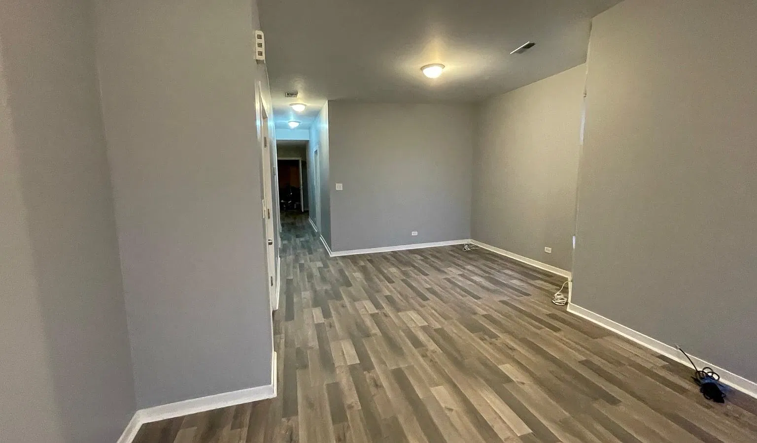 1525 S 49th Ave — Photo 4