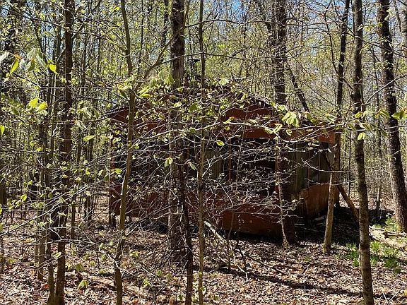 3rd image of Lakeview Dr
