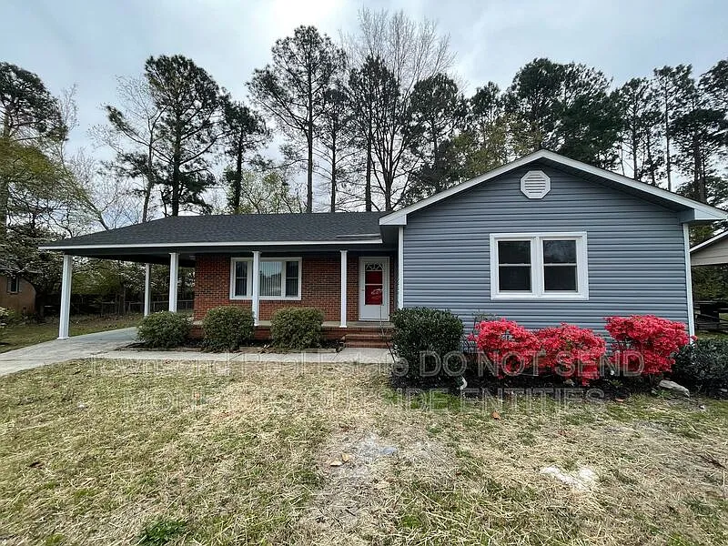 1017 Xavier Dr