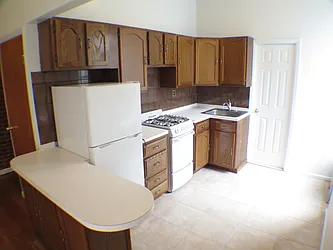 Rented by Glasser Realty LLC