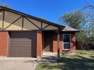 1904 Starling Ct, Cleburne, TX 76033