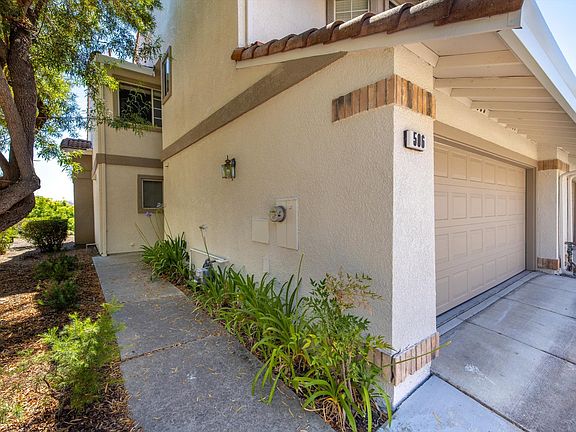 2nd image of 506 Conejo Ct