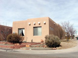 4001 Milagro Oro, Santa Fe, NM 87507