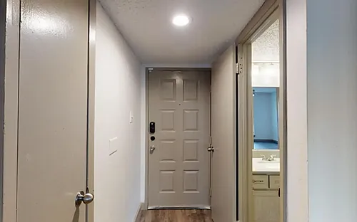 The Larsen Apartments Photo 1