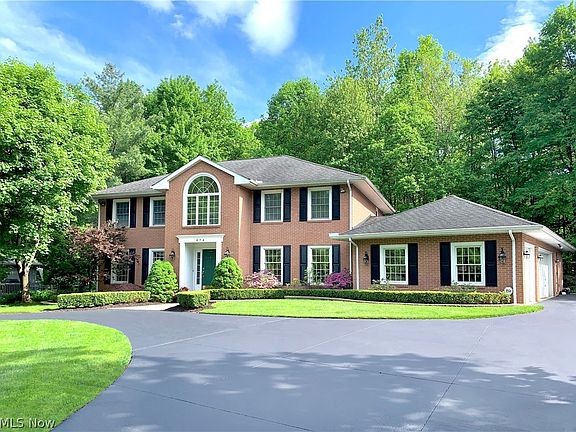 4th image of 874 Hardwood Ct