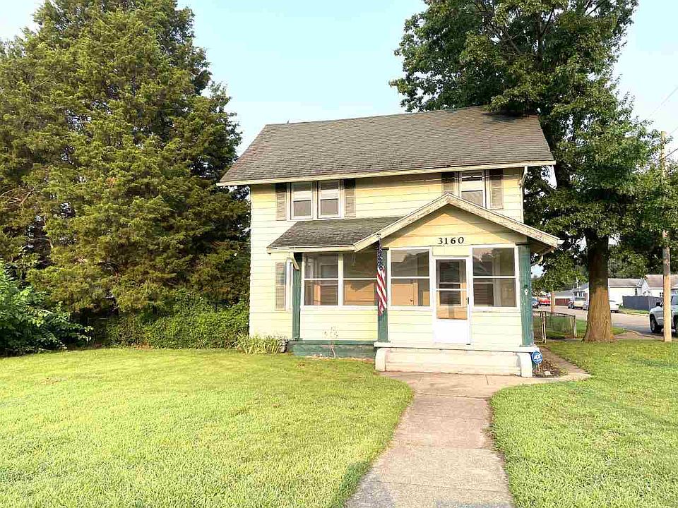 1st image of 3160 N 16th St