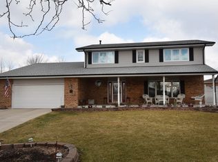 6148 Heron Dr, Oak Forest, IL