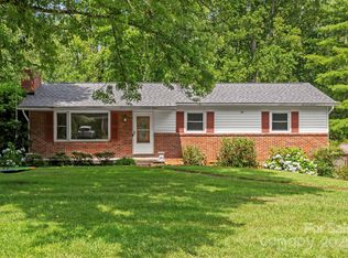 19 Fairhaven Ct, Asheville, NC 28803